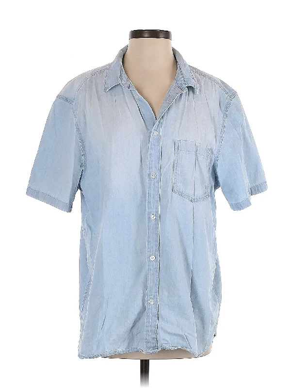 padded puffer coatShort Sleeve Button Down Shirt